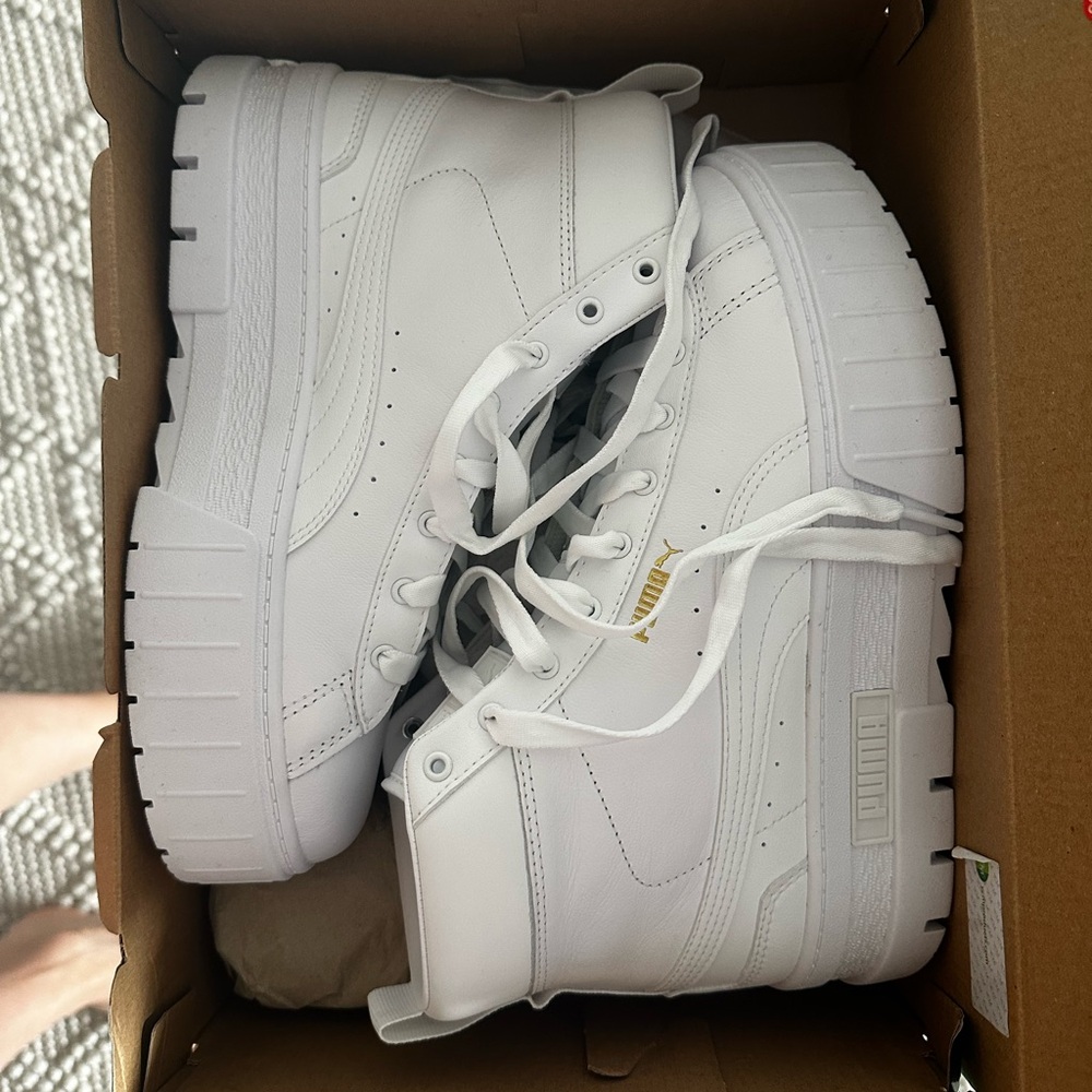 High top puma sneakers with platform - brand new!!